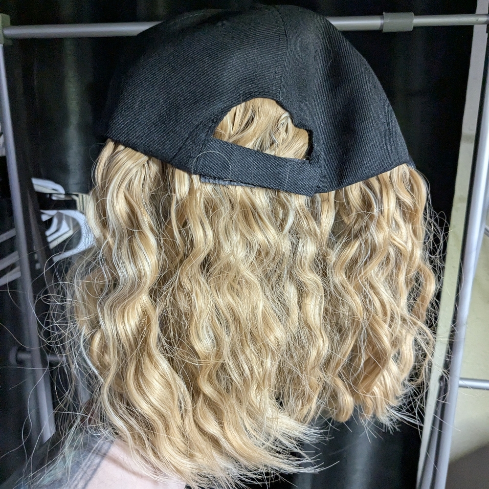 Baseball Cap With Blond Wavy Wig